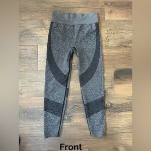 Pink Seamless Leggings - size Large